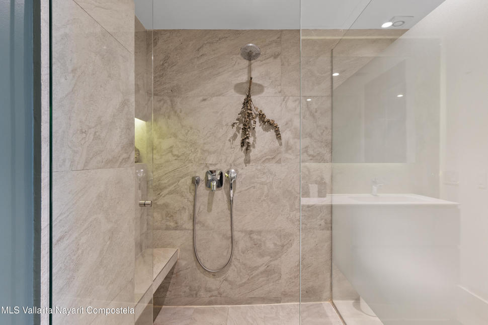 20250617033042061395000000 o