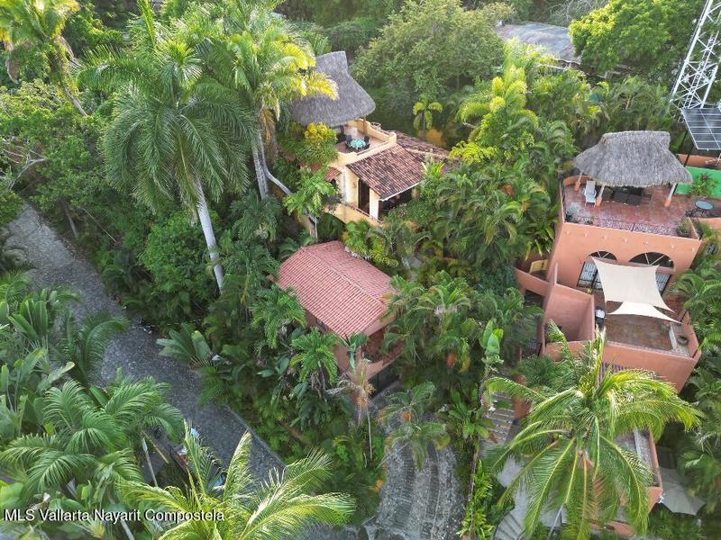 Casa Jardin & Garden Lot