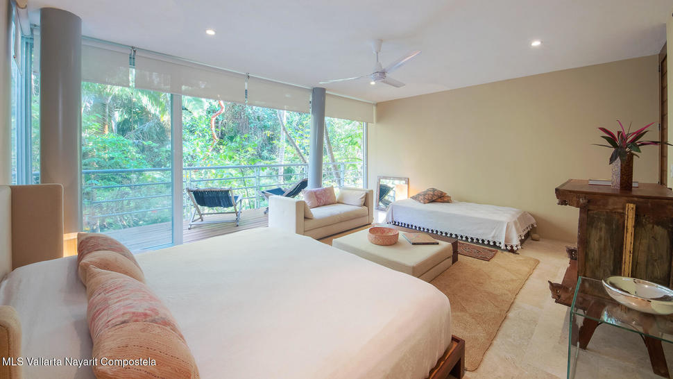 20250919222824419670000000 o