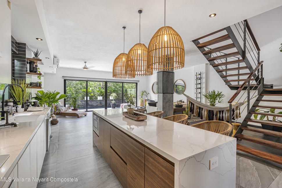 20251030214000139512000000 o