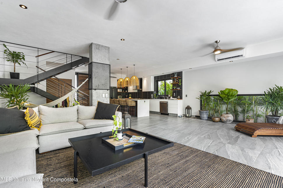 20251030214014691871000000 o