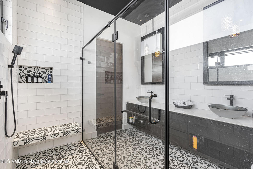 20251030214043081490000000 o