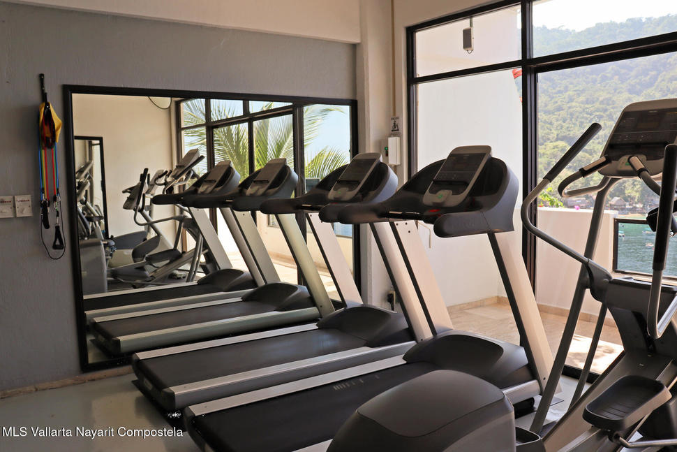 20251021215445575452000000 o