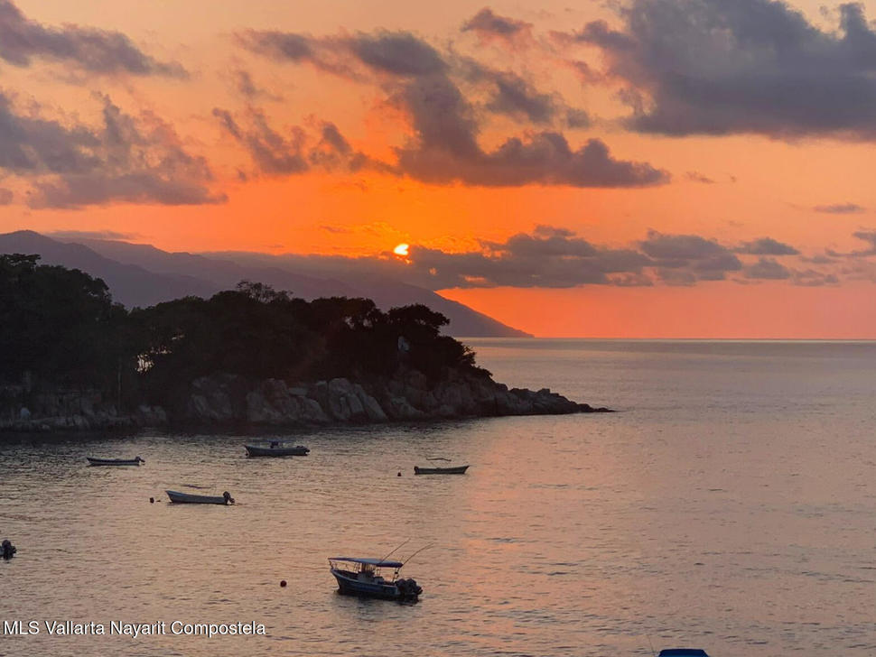 20251021215457324898000000 o