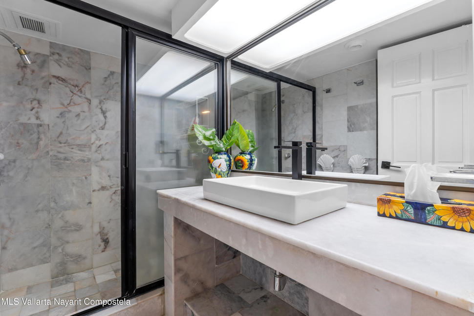 20260127195009789758000000 o