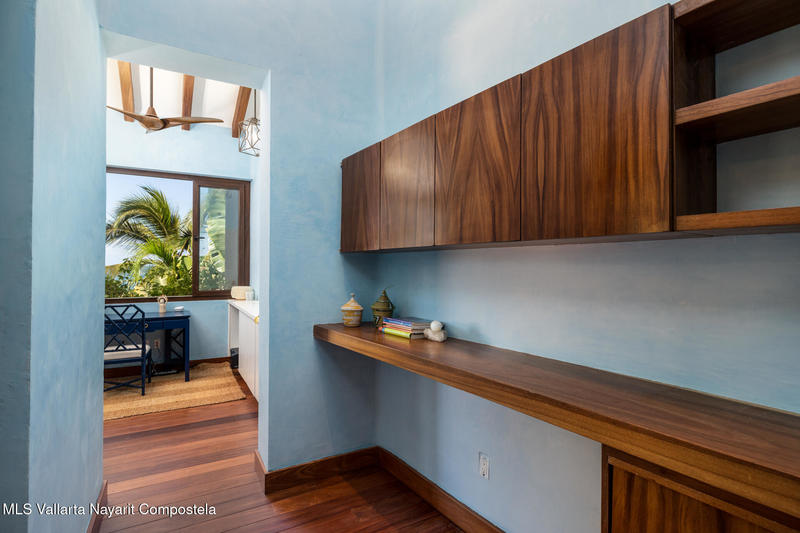 20251207201614715715000000 o