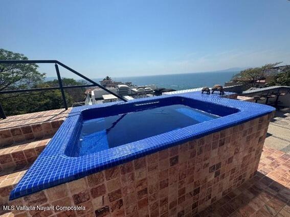 20251208232148723080000000 o