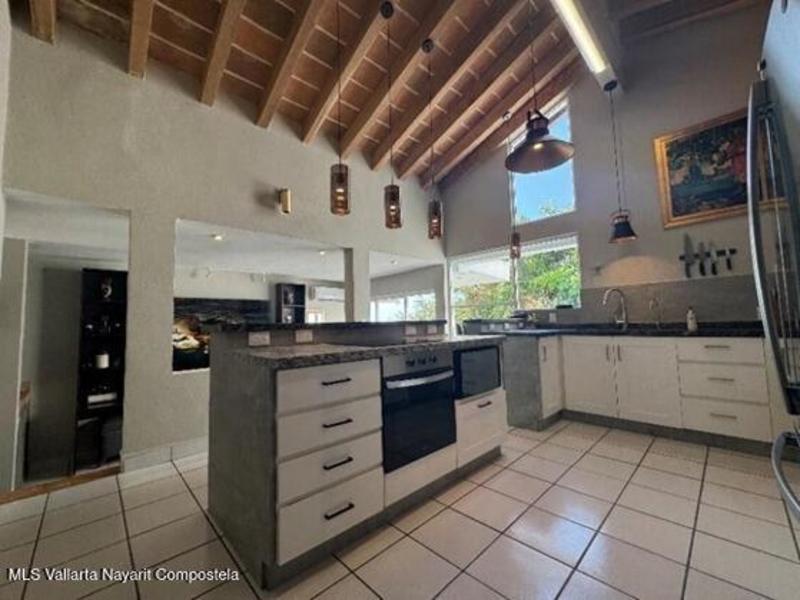 20251208232200095663000000 o