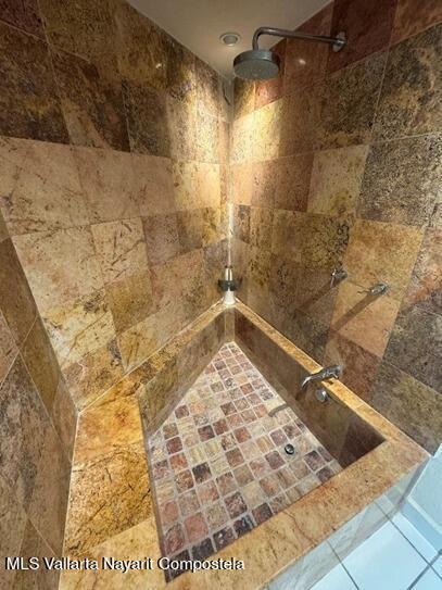 20251208232205703436000000 o