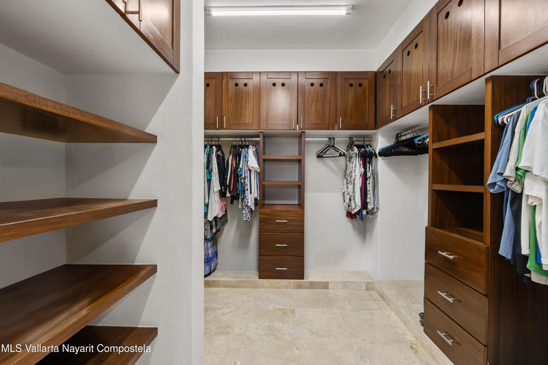 20250811193715314515000000 o