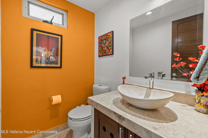 20250811193728468857000000 o