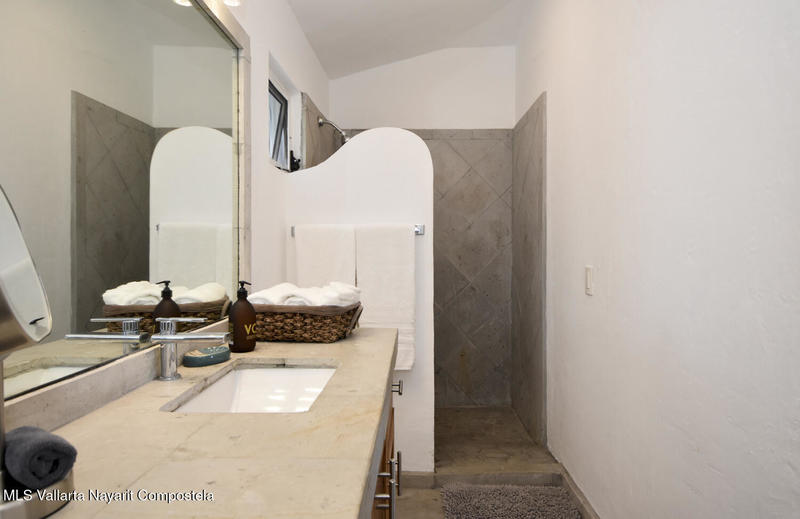 20251214152554624229000000 o