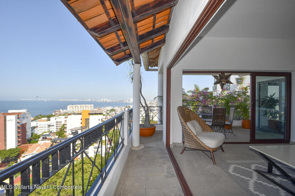 20251214153404677705000000 o