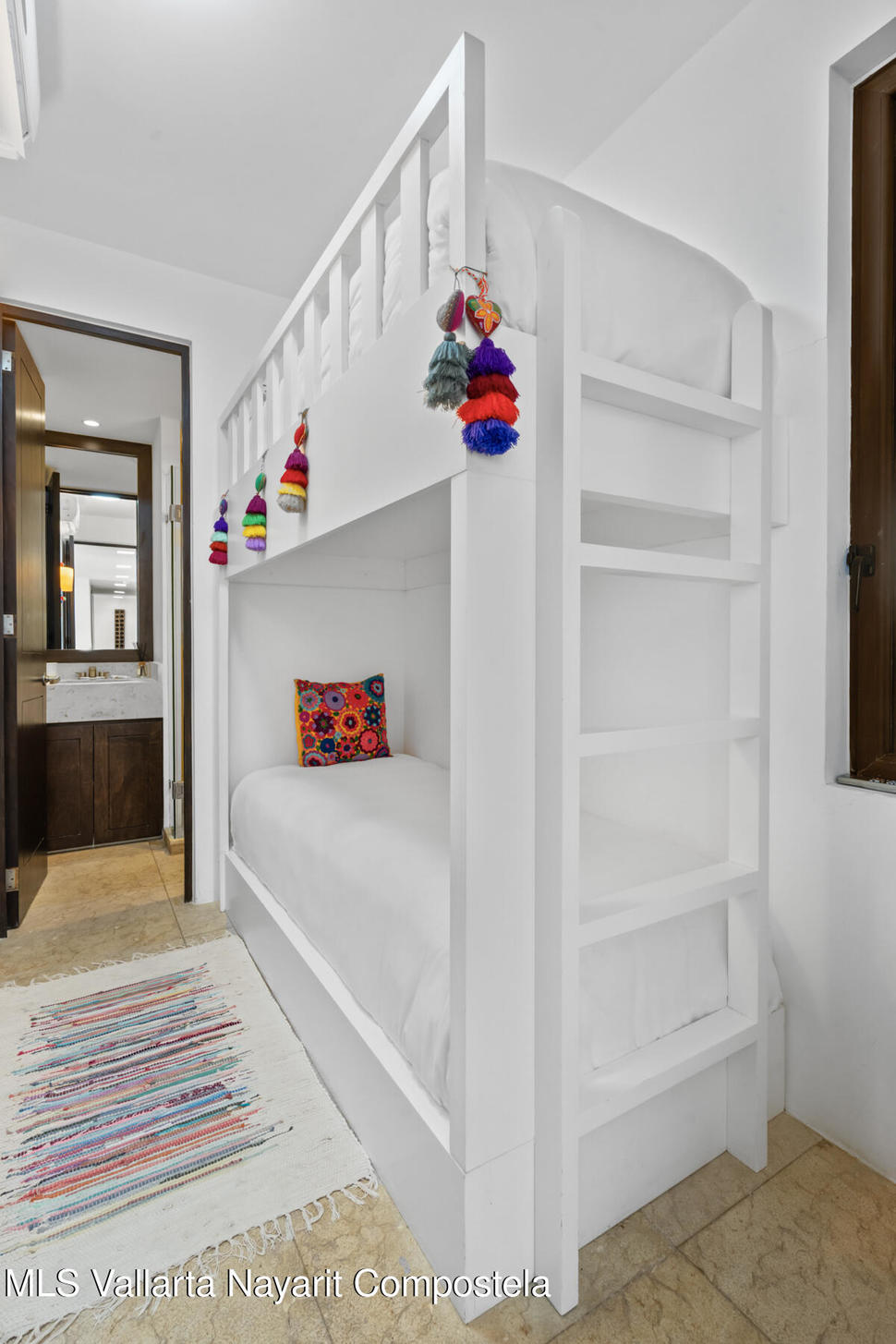 20251122004343768180000000 o