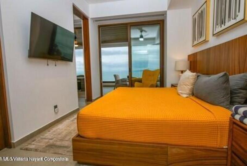 20251013181123478705000000 o