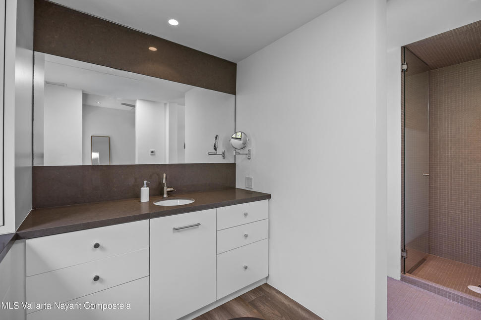 20250920021257283953000000 o