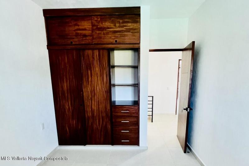 20251008183727095445000000 o