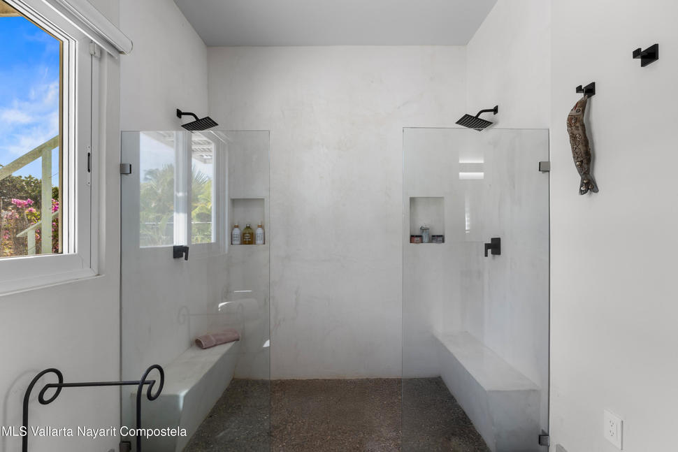 20251212060154674854000000 o