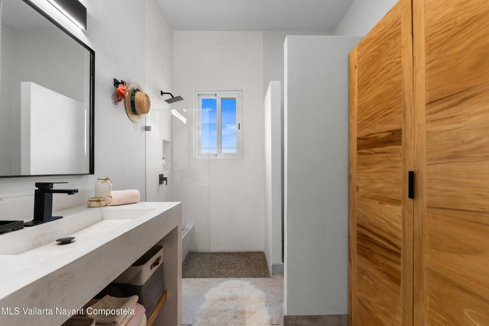 20251212060257125903000000 o