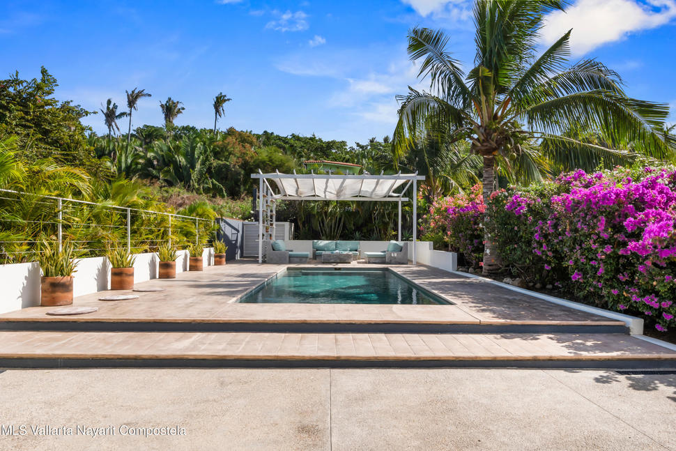 20251212060352298089000000 o