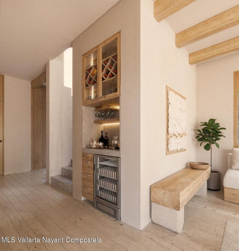 20251209175703935715000000 o