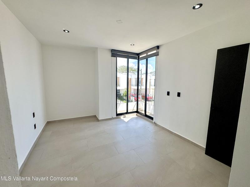 20250717235725716639000000 o