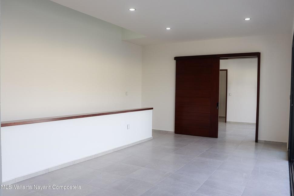 20251216214320805604000000 o