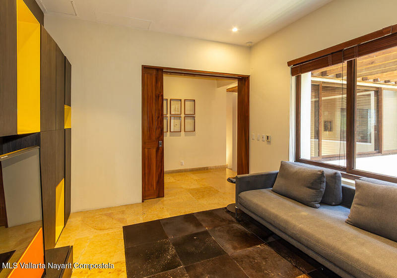 20250822194222587715000000 o