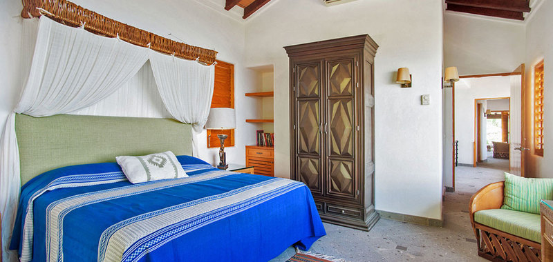 Puerto vallarta lucia 16
