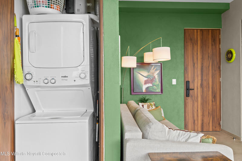 20250812050940419575000000 o