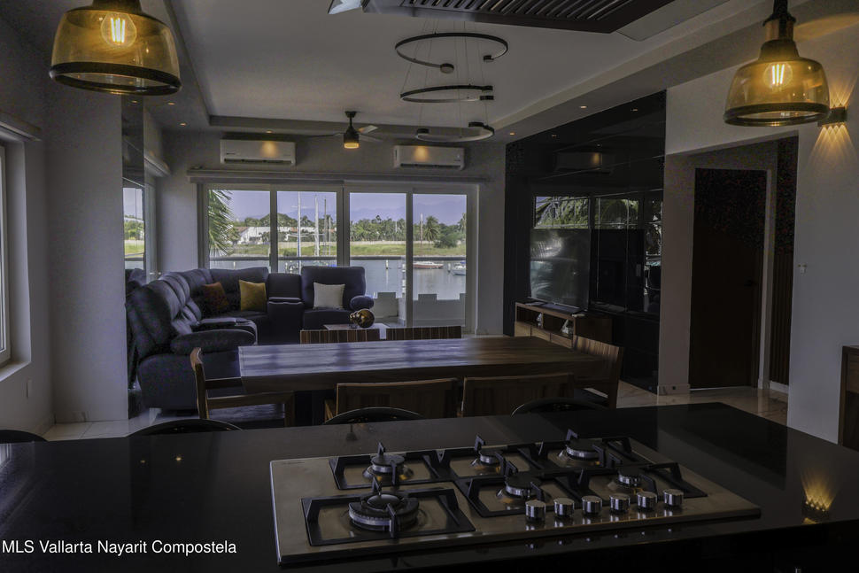 20251118224241829698000000 o