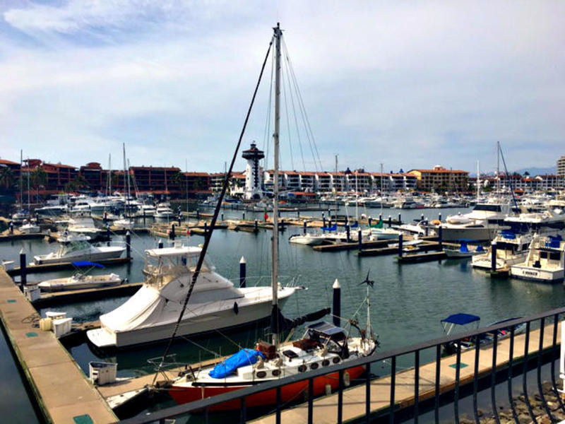 Marina Las Palmas I 111-112