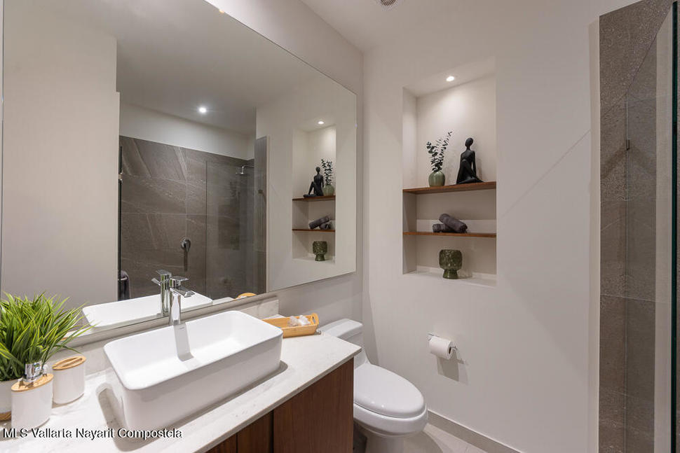 20251211181155095277000000 o