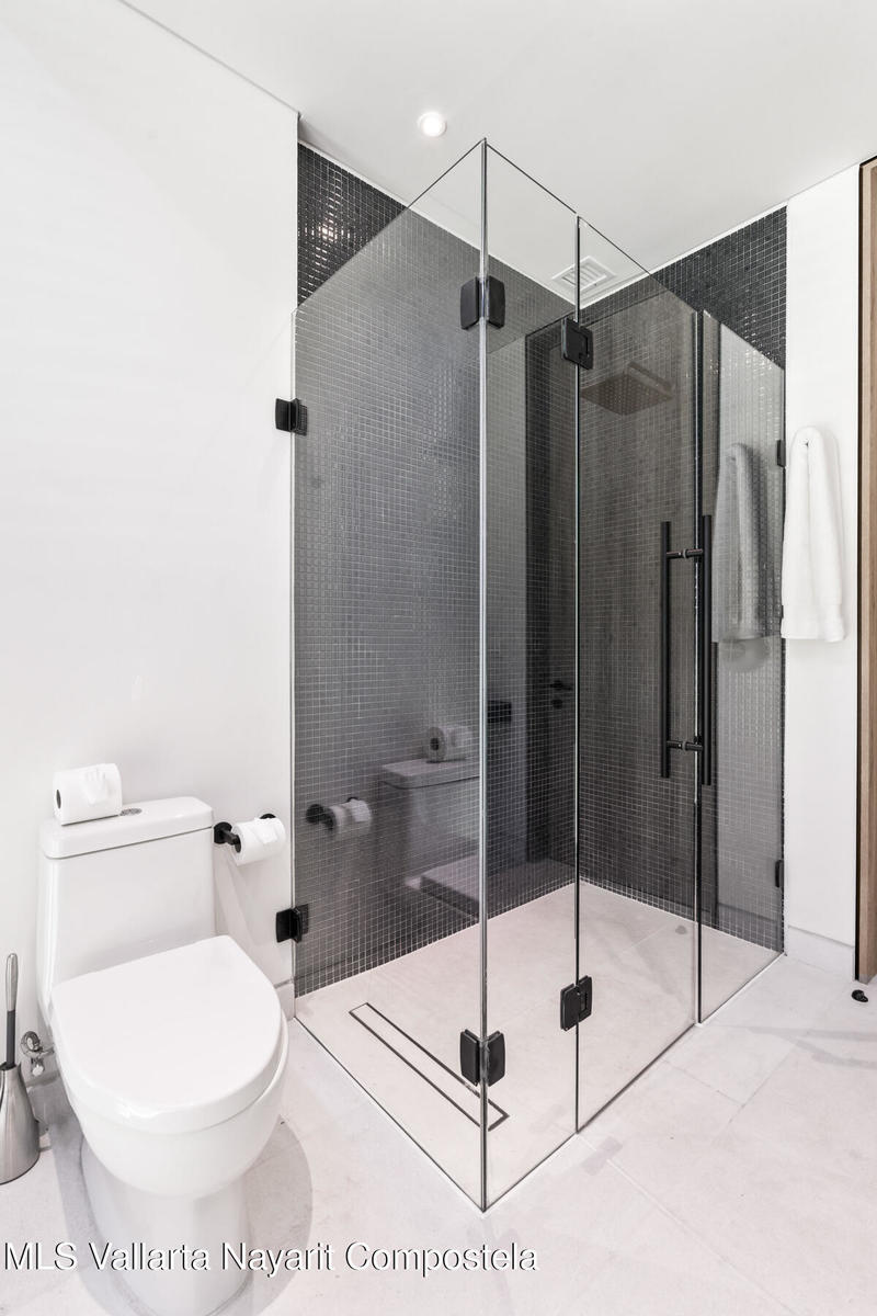 20250710204025631370000000 o