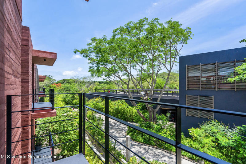 20250710204030223400000000 o