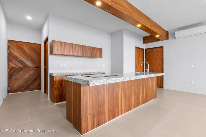 20251217202547776505000000 o