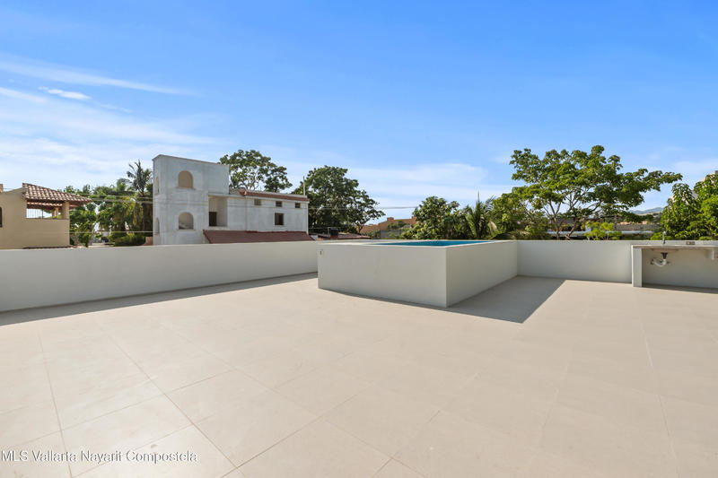 20251217204958963319000000 o