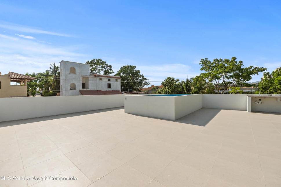 20251217204958963319000000 o