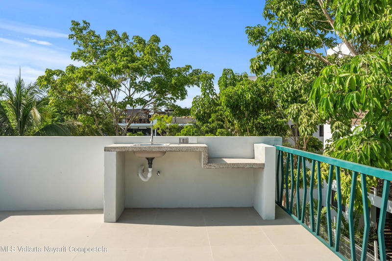 20251217205010689813000000 o