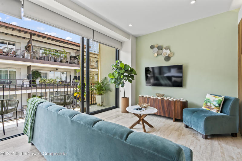 20250818225547710732000000 o