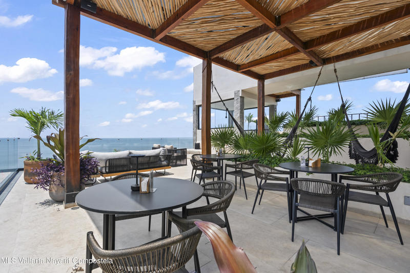 20250818225737574338000000 o