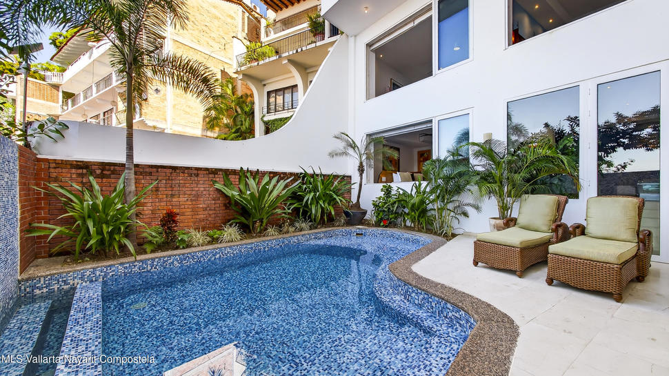 20251128052449556770000000 o