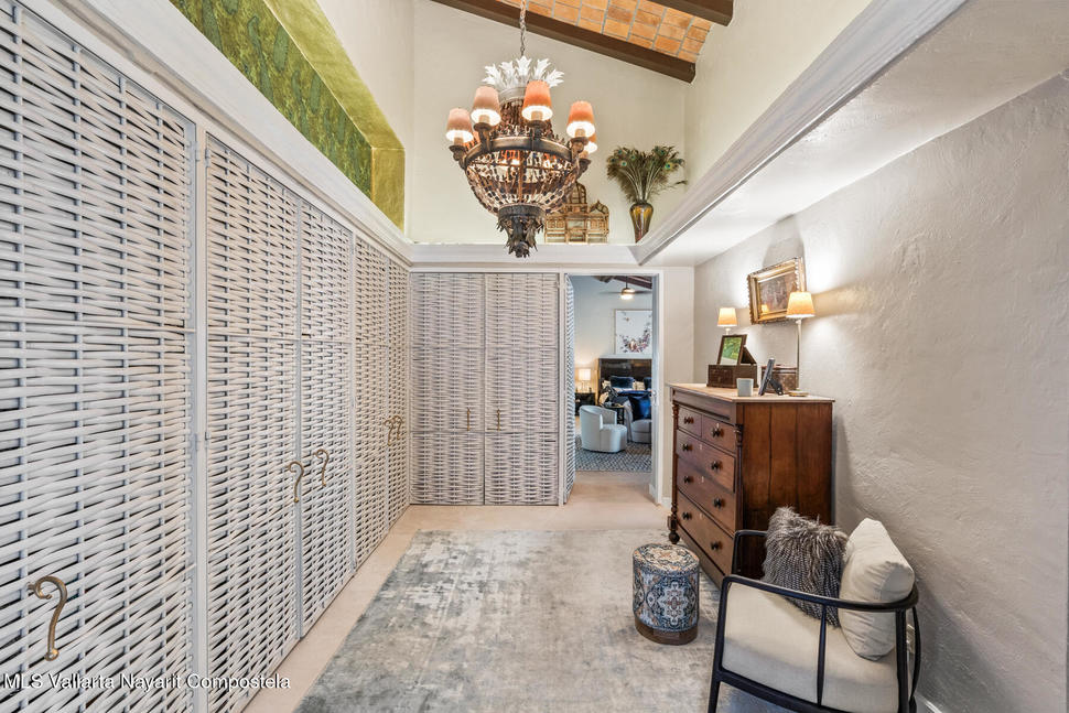 20250728165324670755000000 o