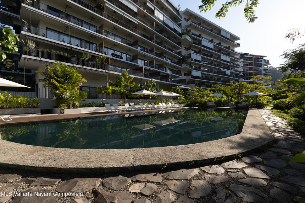 20251226203811092145000000 o