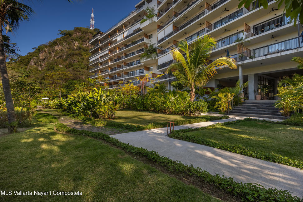 20251226204005761945000000 o