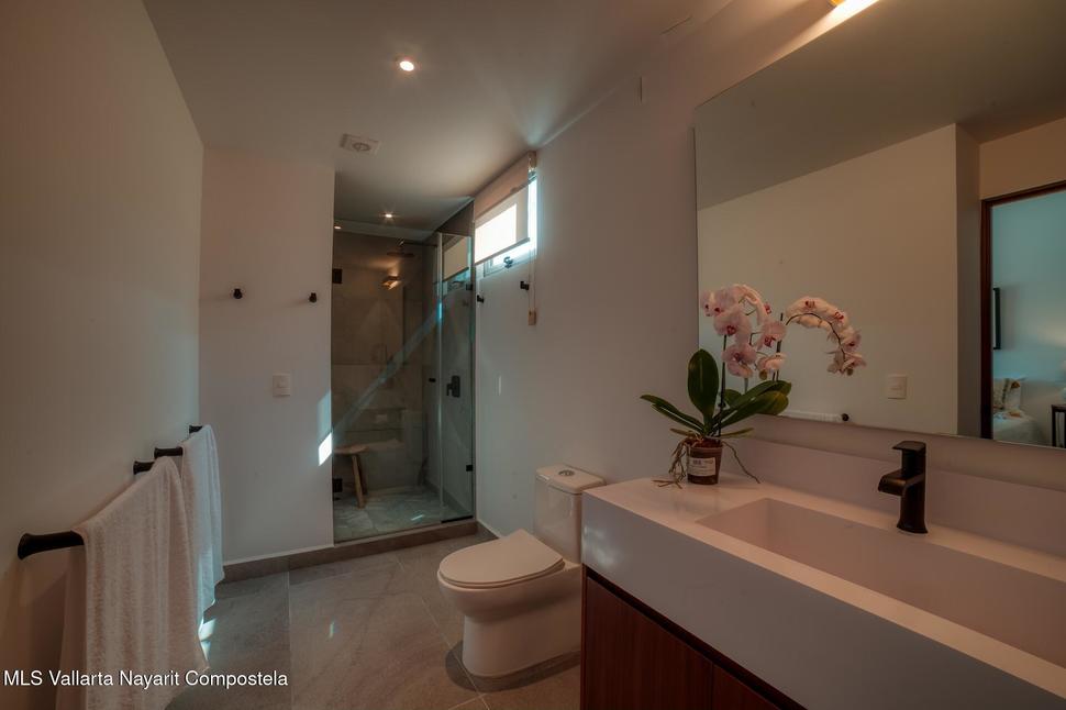 20260102185937653843000000 o