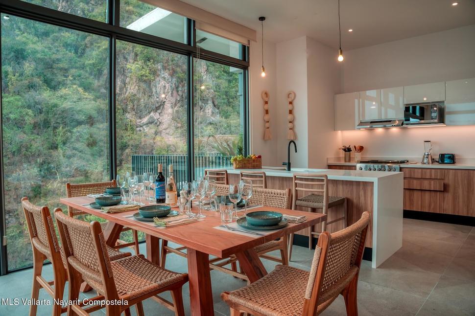 20260102190058813743000000 o