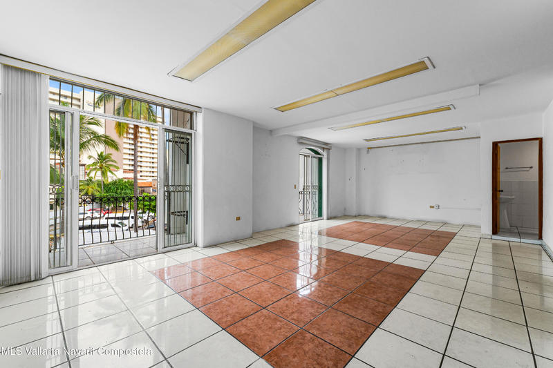 20251011031621660894000000 o