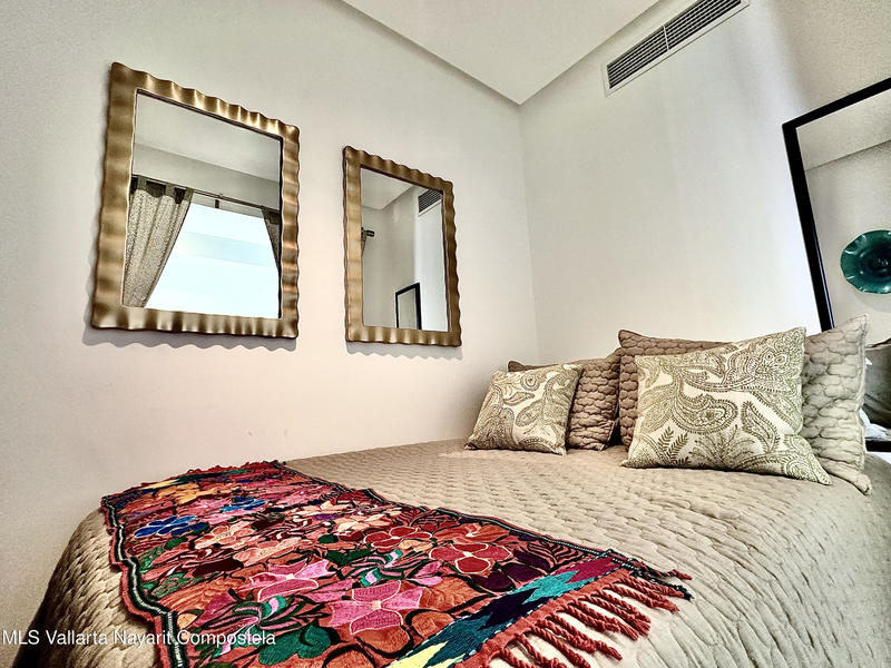 20250729002331229889000000 o