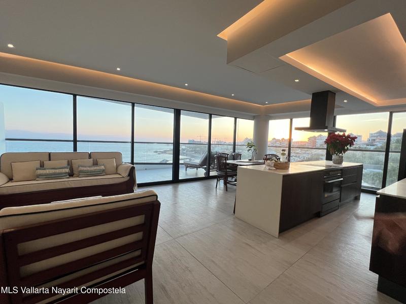 Oceanfront Narval Condo 701 701